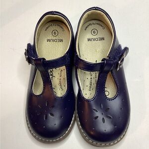 FootMates Navy Dress Shoes for girls